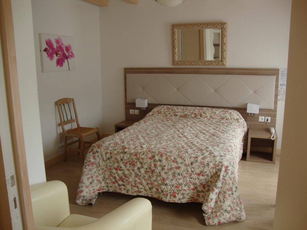 Hotel Pikassaria Sare Ngoại thất bức ảnh