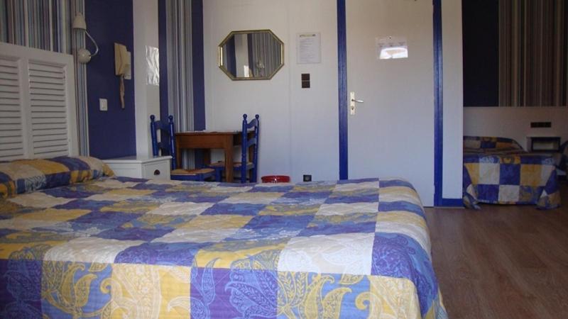 Hotel Pikassaria Sare Phòng bức ảnh